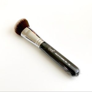 Sigma Beauty F84 Angled Top Kabuki Makeup Brush